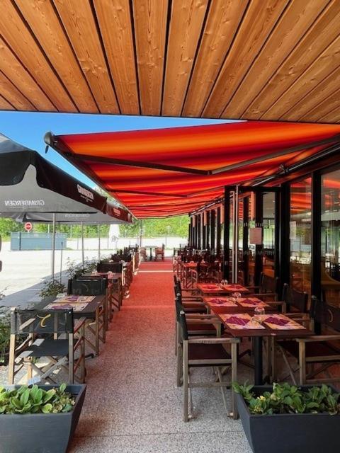 Hotel Restaurant Akena Molinges - La Brocatelle Saint-Claude Eksteriør bilde